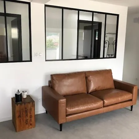 Loft Reve Du Soir 125 M2 Climatise 350 M De La Gare アパート